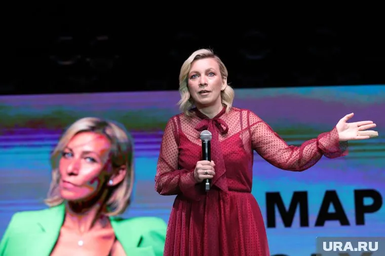 Выступление Марии Захаровой на «Битве ораторов» в Екатеринбурге длилось больше часа