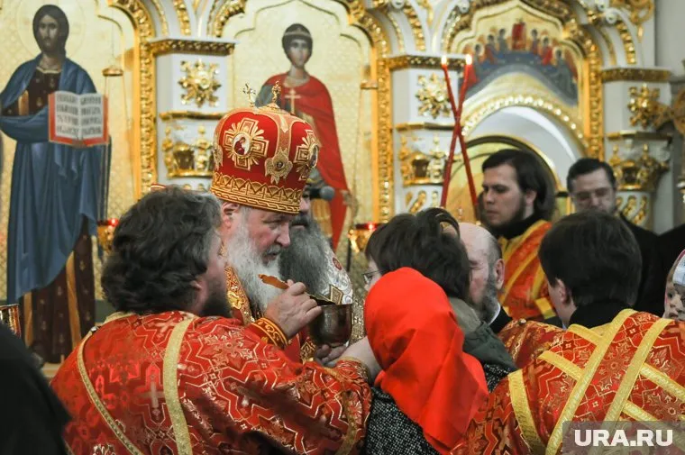 Прихожане не смогут причащаться шесть месяцев