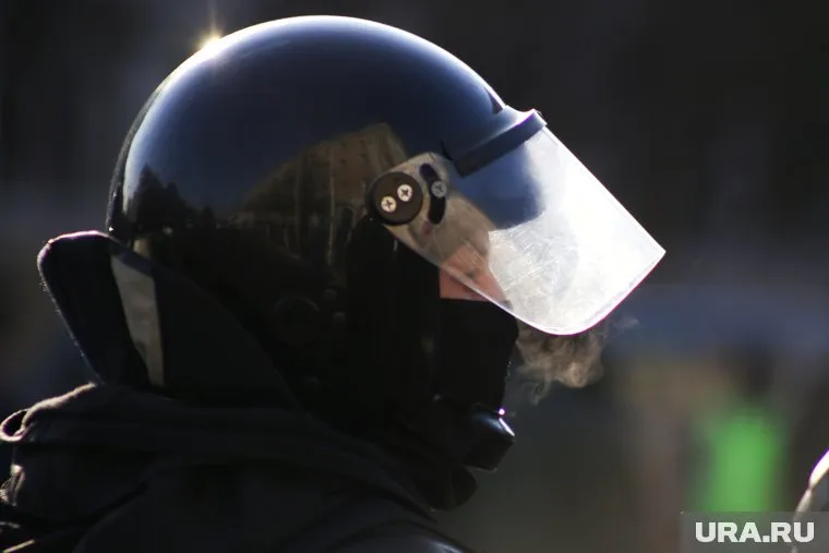 Облаву на нарколабораторию устроили курганские полицейские ОМОН