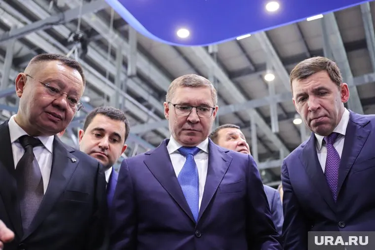 Владимир Якушев принял участие в форуме 100+ Forum Russia наряду с главой минстроя РФ
и губернатором Свердловской области