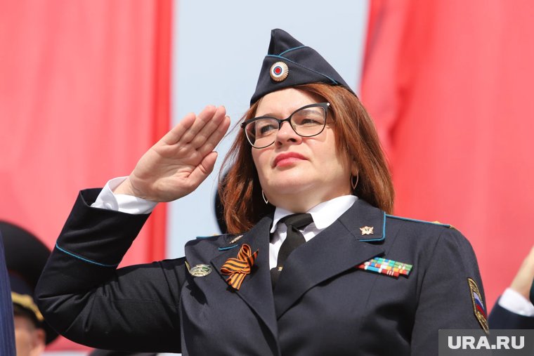 В чем именно подозревают начальницу курганского УФССП Уварову. Инсайд