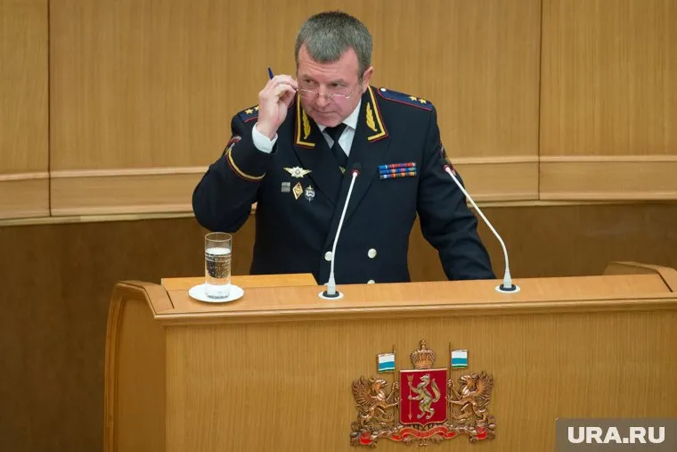 Глава свердловского ГУ МВД истребовал себе дела по задержанным журналистам