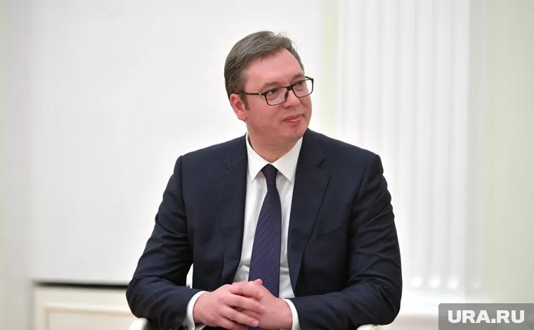 Александр Вучич отстаивает свое право на сохранение отношений с РФ, сказал Игорь Халявинский