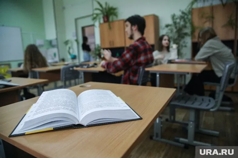 Перевести школьников на дистант можно, только если более 20% учеников уйдут на больничный.