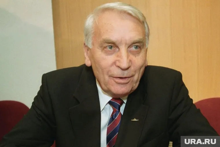 Игорь Спасский, конструктор подводных лодок, ушел из жизни, сообщил Беглов