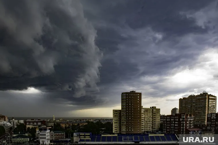 Порывы ветра в Тюмени будут достигать 18 метров в секунду