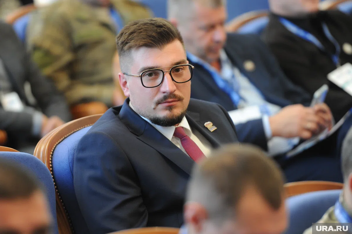 Комитет по соцполитике, в котором состоит Рожков, рекомендовал парламенту принять законопроект в трех чтениях