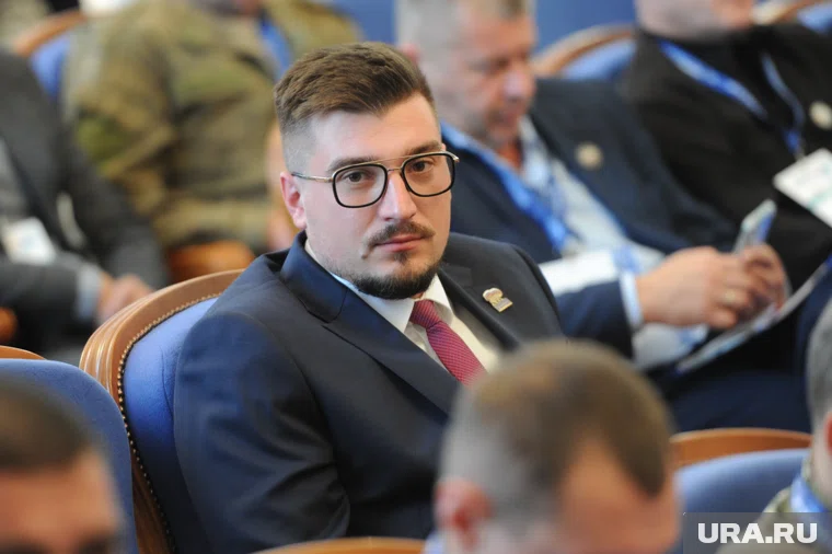 Комитет по соцполитике, в котором состоит Рожков, рекомендовал парламенту принять законопроект в трех чтениях