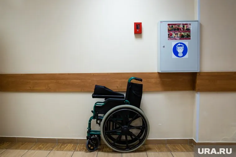 Детям приходится самостоятельно взбираться на другие этажи