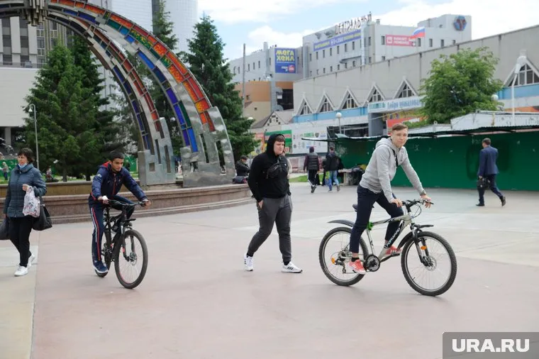 Тюменцы стали забывать о том, что в регионе действует режим повышенной готовности