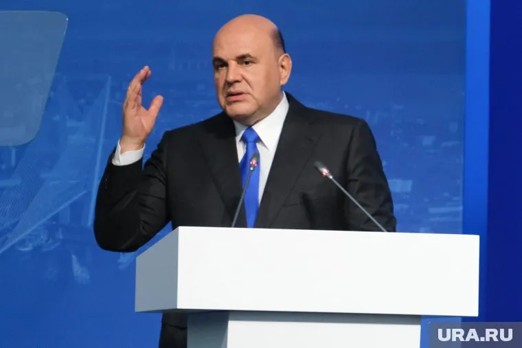 Мишустин, консультируясь с партиями перед своим отчетом в Госдуме, отступил от привычной риторики