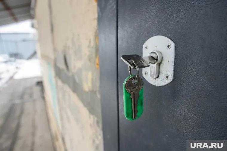 Текслер вручил ключи от новой квартиры участнику СВО (архивное фото)