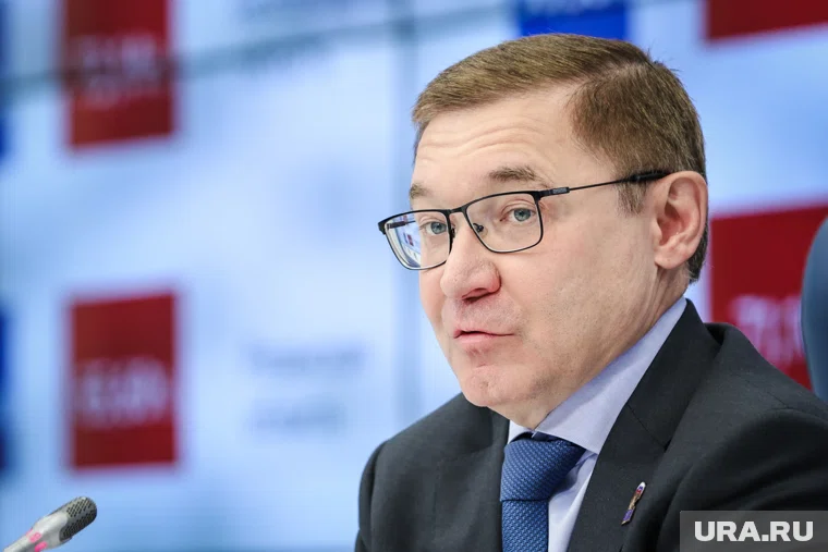 Владимир Якушев поздравил ямальцев с юбилеем региона