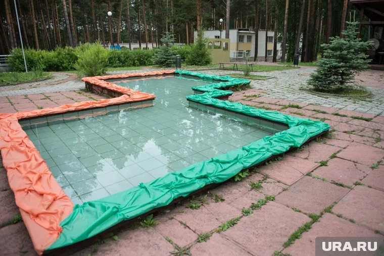 Ребенок утонул в бассейне прямо во дворе дома