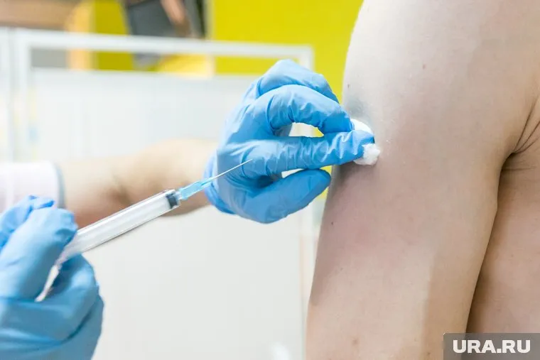 Большинство заболевших «омикрон»-штаммом коронавируса в США были вакцинированы