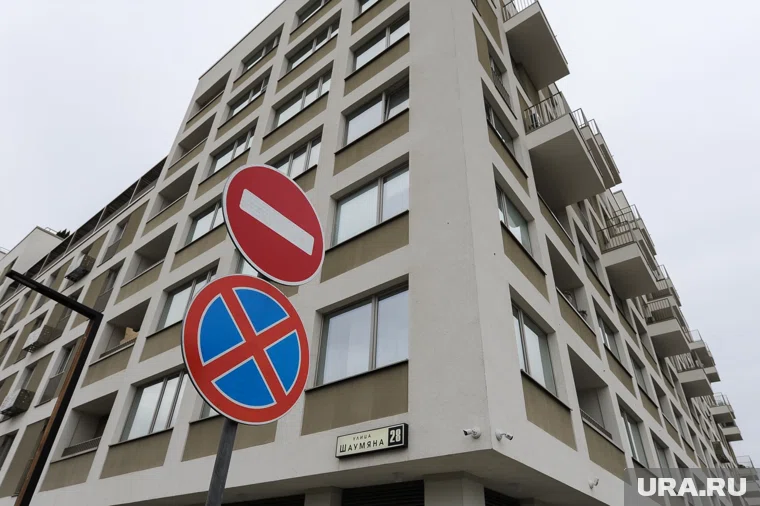 Предприниматель из Нижнего Тагила подарил городу новую остановку 