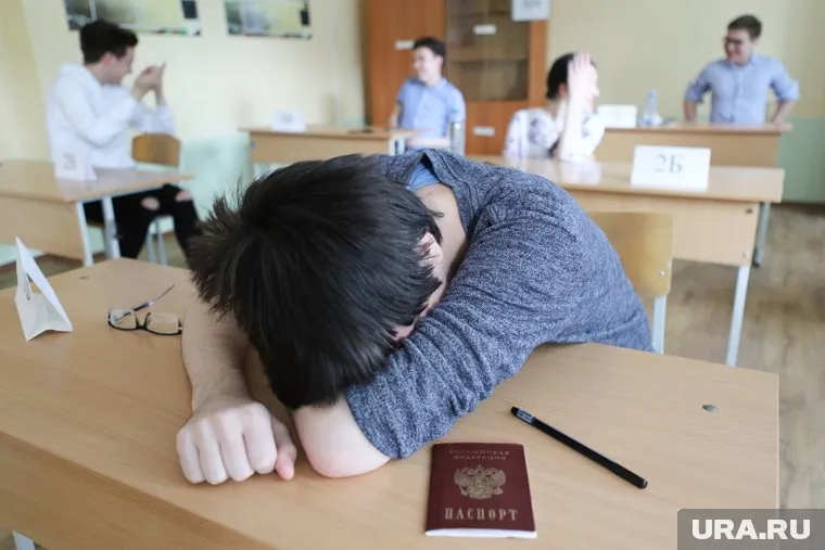 Справиться со стрессом и тревогой поможет бот-психолог