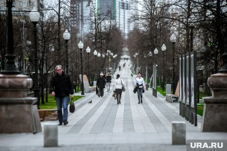 Уральцы продолжают заражаться коронавирусом