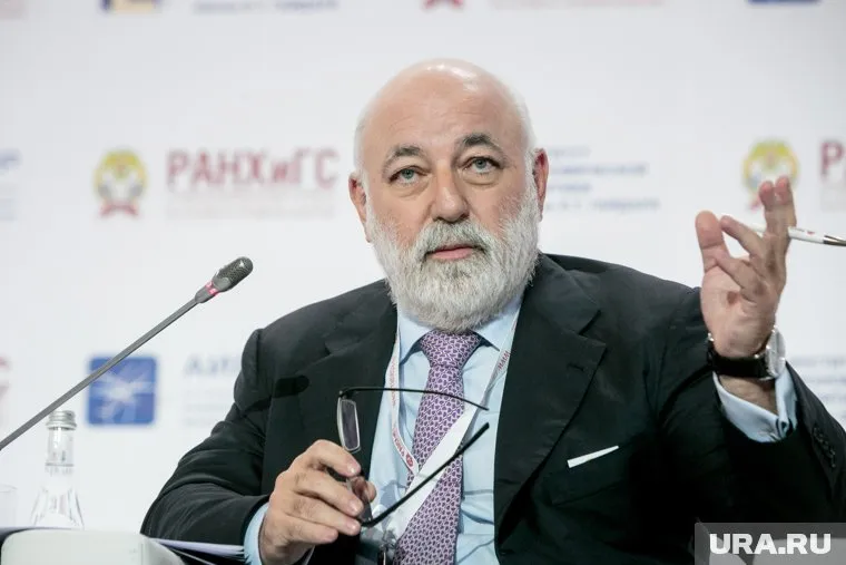 Бизнесмен подготовил обширный список мер поддержки своих компаний