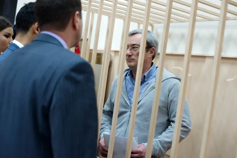 Рассмотрение ходатайства о продлении ареста экс-главе Республики Коми  Вячеславу Гайзеру. Москва., суд гайзер вячеслав