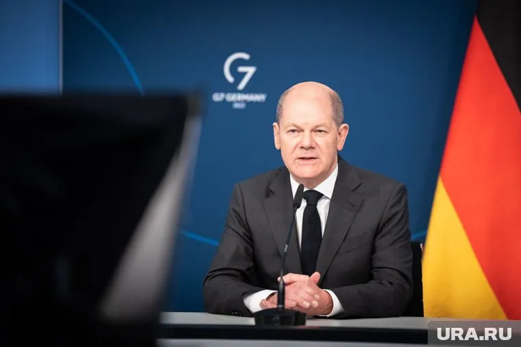 Олаф Шольц намерен дать странам НАТО разрешение на отправку танков Leopard