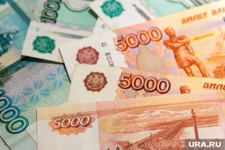 Несмотря на номинальный рост зарплат, реальные доходы населения падают