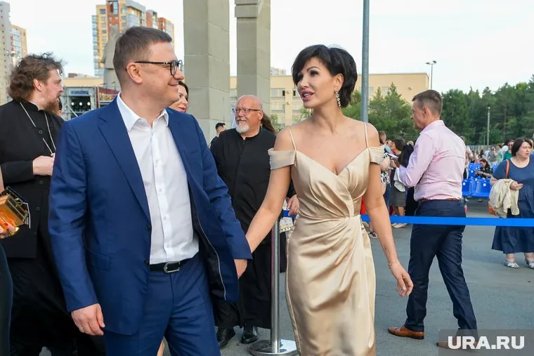 Ирина Текслер посетила премьеру оперетты, где в главной роли жена героя СВО