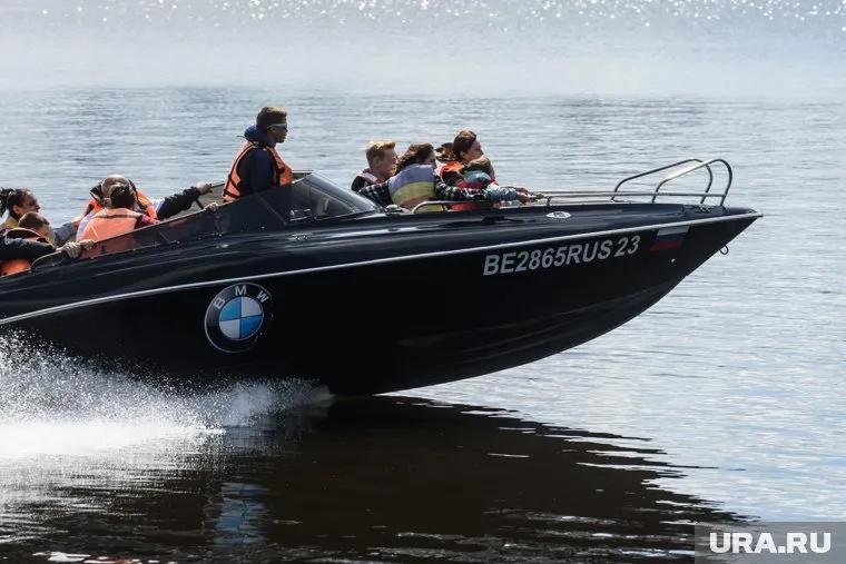 Прогулку на катере по реке Тобол можно заказать в Кургане (архивное фото)
