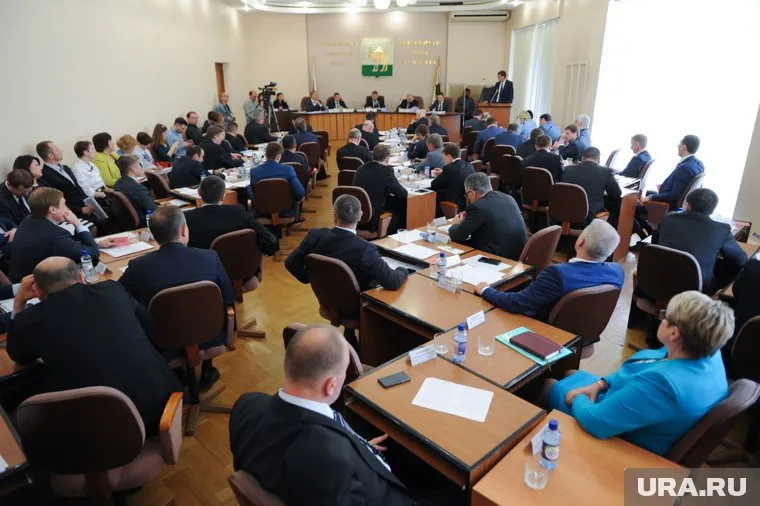 Депутаты понесут заявления в понедельник