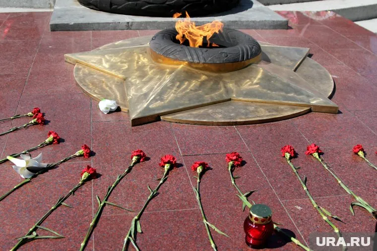 Осквернение Вечного огня полиция квалифицировала как мелкое хулиганство