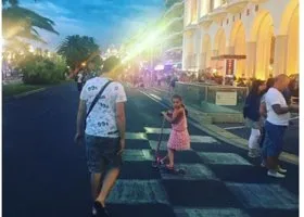 Официальный телеканал: в Ницце погибли православный священник и семья российского происхождения