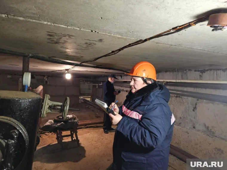 Специалисты «КГК» проверяют качество поставки теплоносителя в многоквартирные жилые дома Кургана