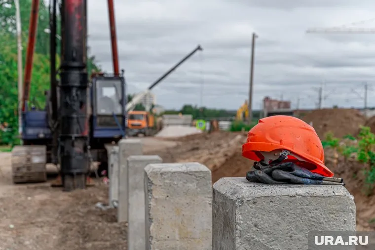 Глава Сургутского района ХМАО раскрыл сроки окончания строительства катка в Угуте