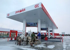 В ХМАО на АЗС устроили дискотеки для автомобилистов