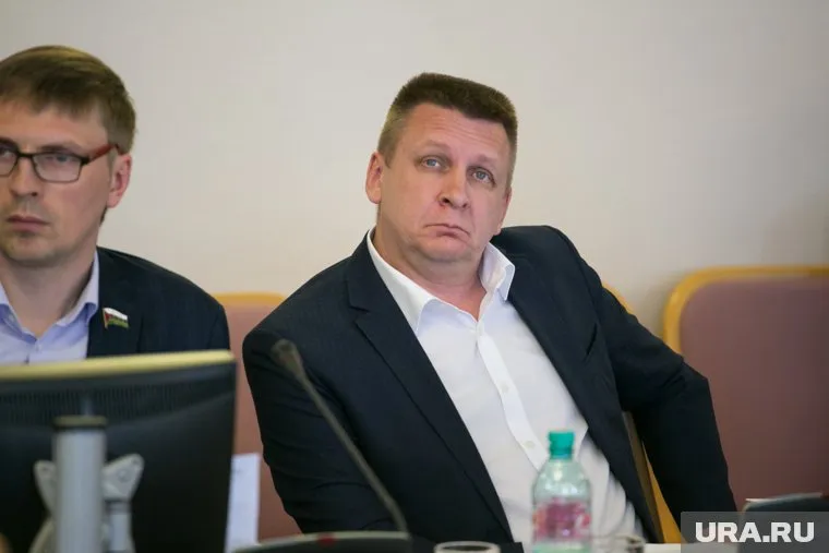 Авторы петиции требуют прекратить уголовное дело против Богдана Богославца (в центре)