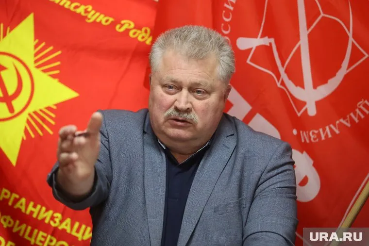 Лидер курганского обкома КПРФ Виктор Зырянов зарегистрировался на выборы губернатора Курганской области