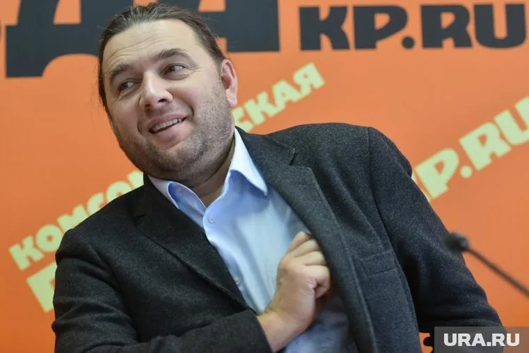 Максим Шингаркин хочет заставить чиновников работать и раздать квартиры людям