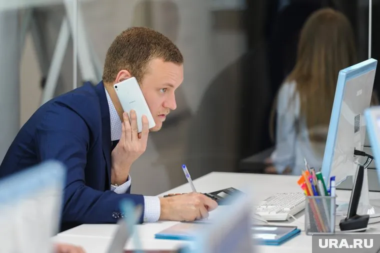 Из-за санкций, которые предлагает Украина, могут пострадать офисные работники