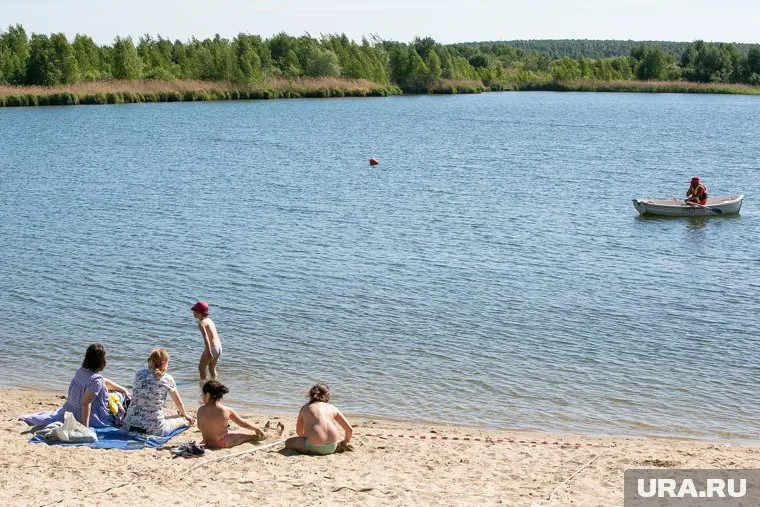 Отдыхающих попросили покинуть карьер из-за опасной находки