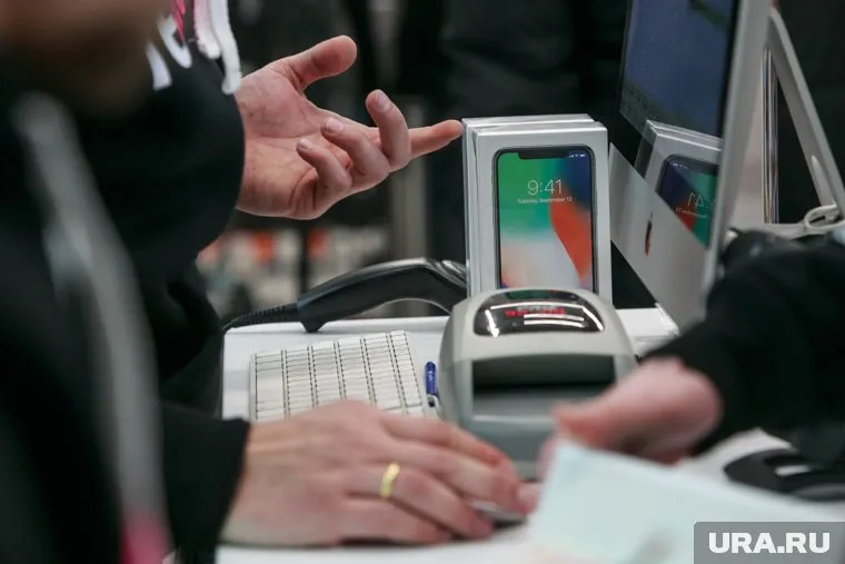 Магазины иностранных брендов по прежнему останутся в РФ, сообщил глава Inventive Retail Group