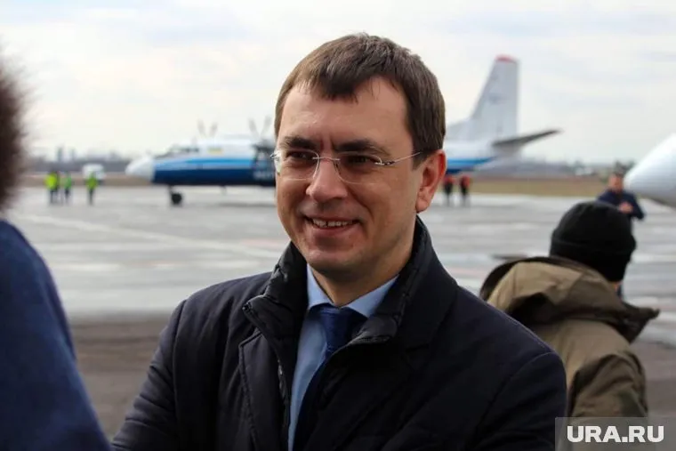 Владимир Омелян заявил, что приедет в Москву на танке