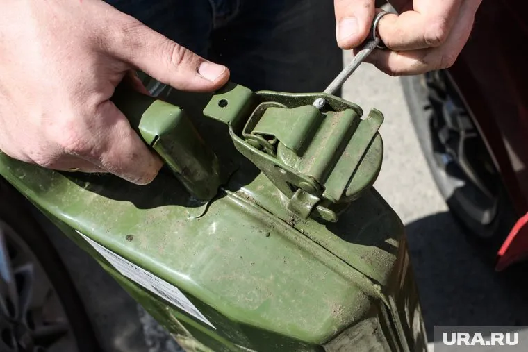 Тагильчане угрожали самосожжением, если к ним придут приставы