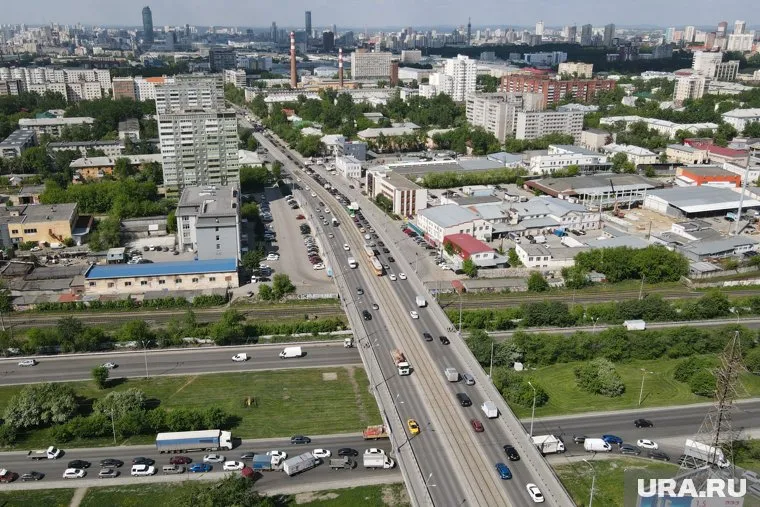 В Екатеринбурге расширят Малышевский мост