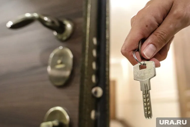 Замгенпрокурора РФ помог семье с ребенком-инвалидом из ХМАО получить жилье