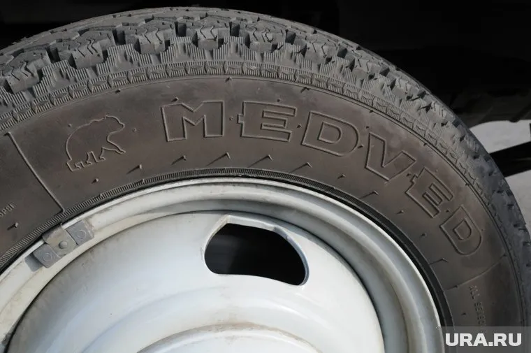 Штрафы за езду на летней резине начнут выписывать с 1 декабря
