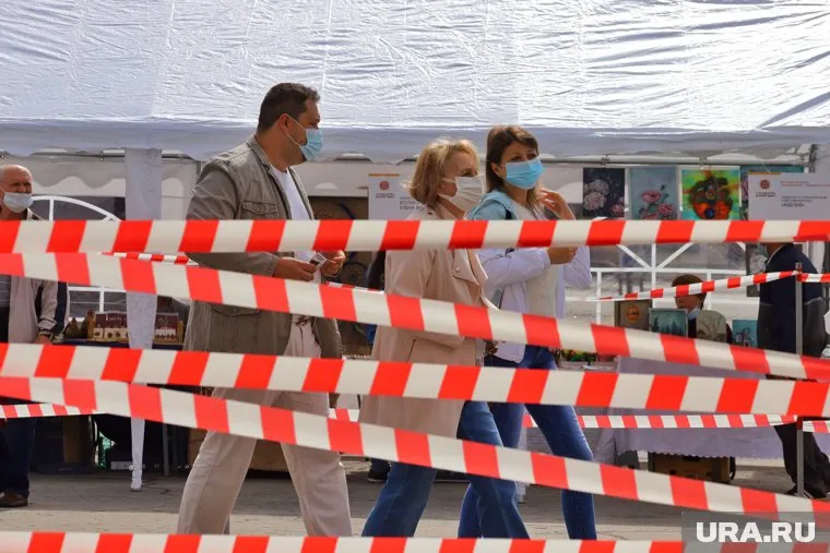 В Польше считают, что консул нарушил режим самоизоляции, зная, что болен коронавирусом