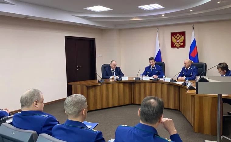 Замгенпрокурора поставил первоочередные задачи новому прокурору ХМАО