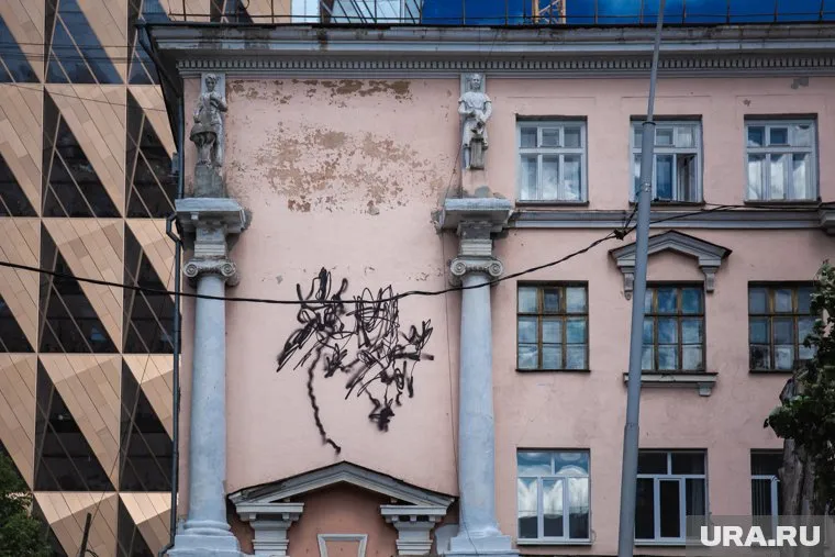 К декабрю 2024-го квартир на «вторичке» осталось 2884