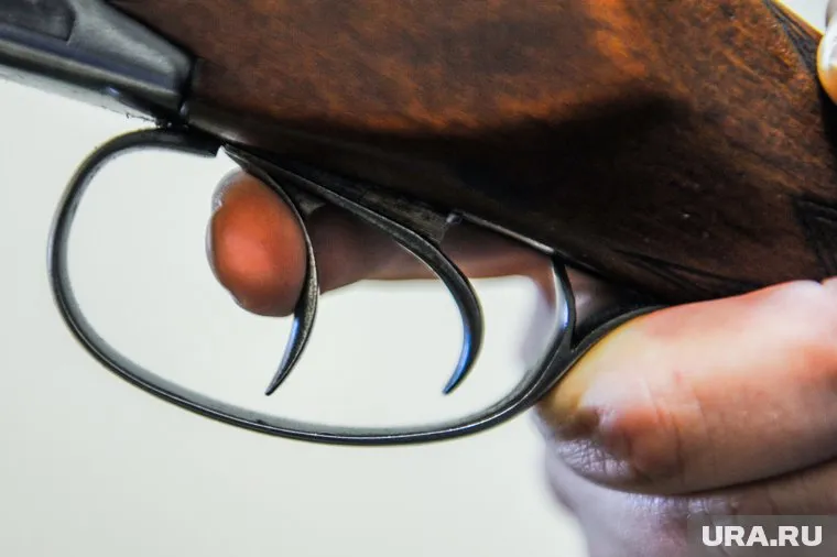 По данным источников URA.RU, мужчина погиб во время охоты