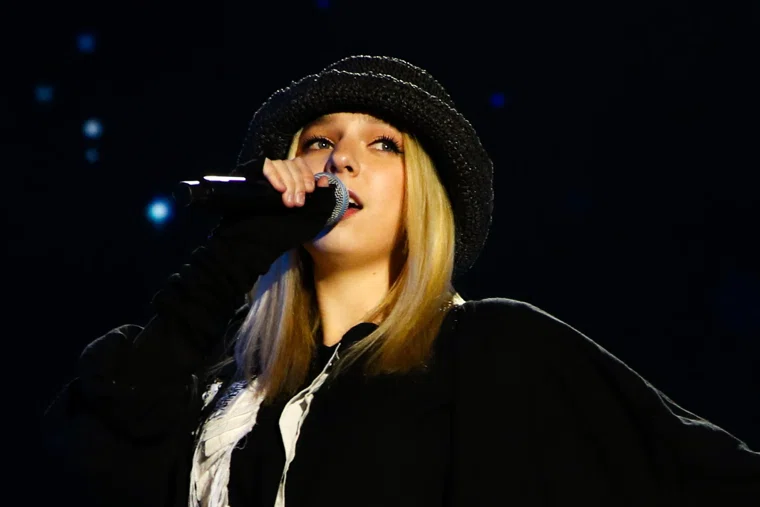 Марфа Николаева победила в спецвыпуске шоу "Ну-ка, все вместе!"